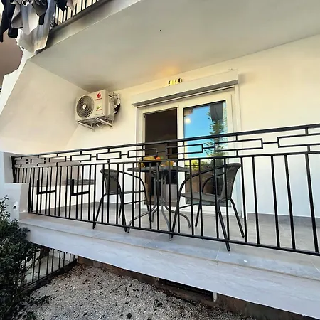 Colmena 69 Center Torremolinos