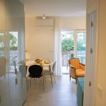 Colmena 69 Center Apartment *